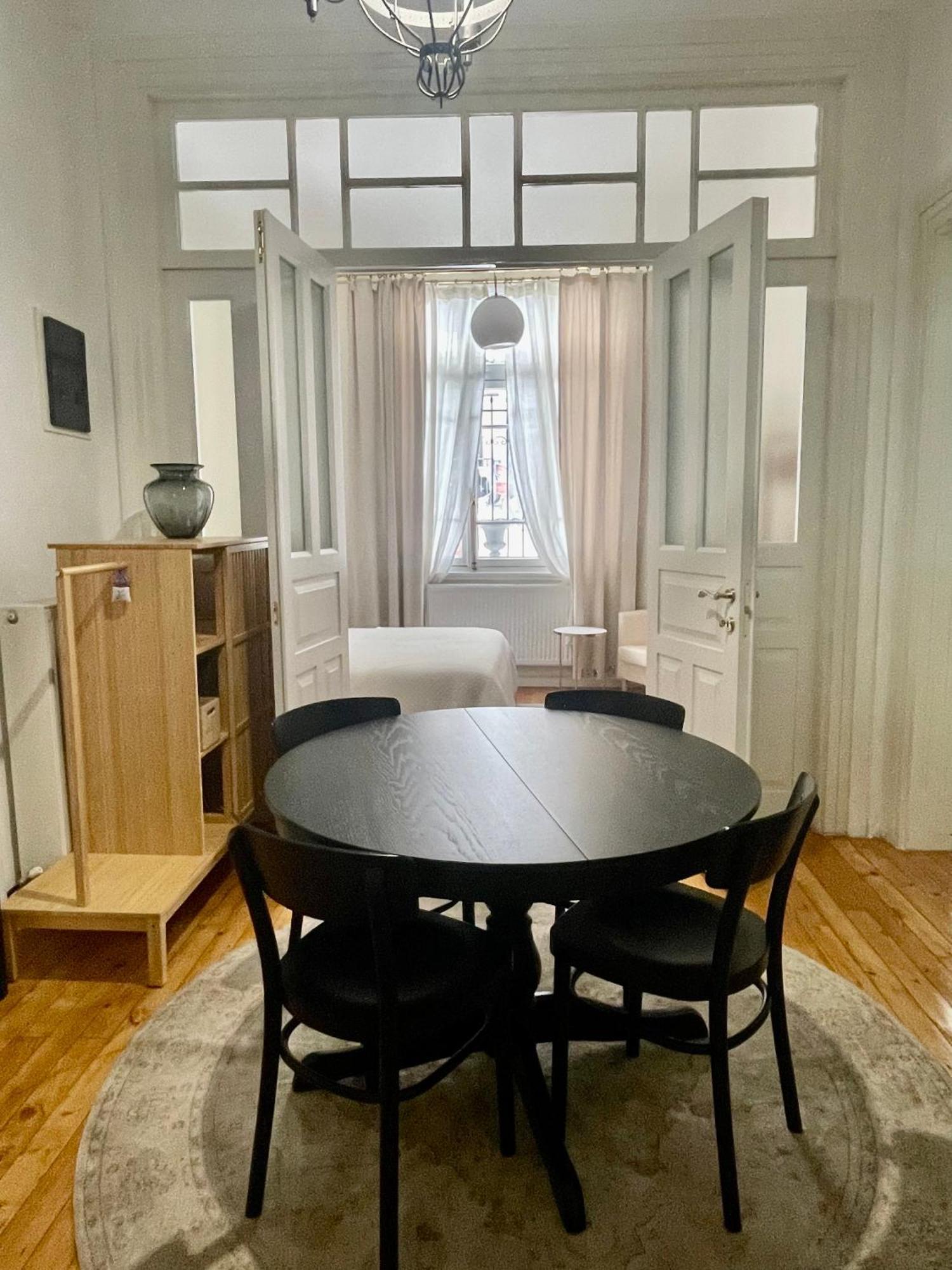 Ministerium 1&2 Bedroom Apartments Солун Екстериор снимка